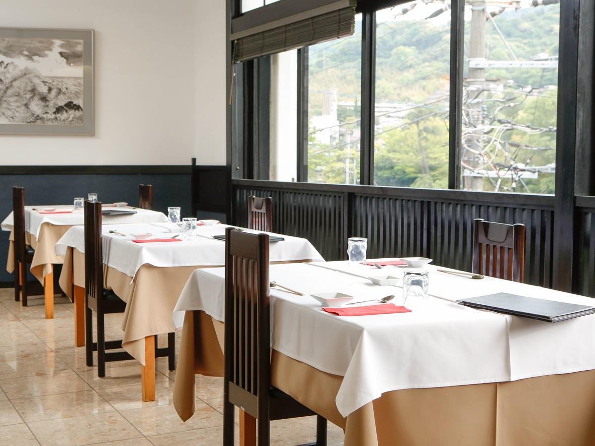 源泉掛け流しの宿albergo湯楽 Yugawara Exterior photo